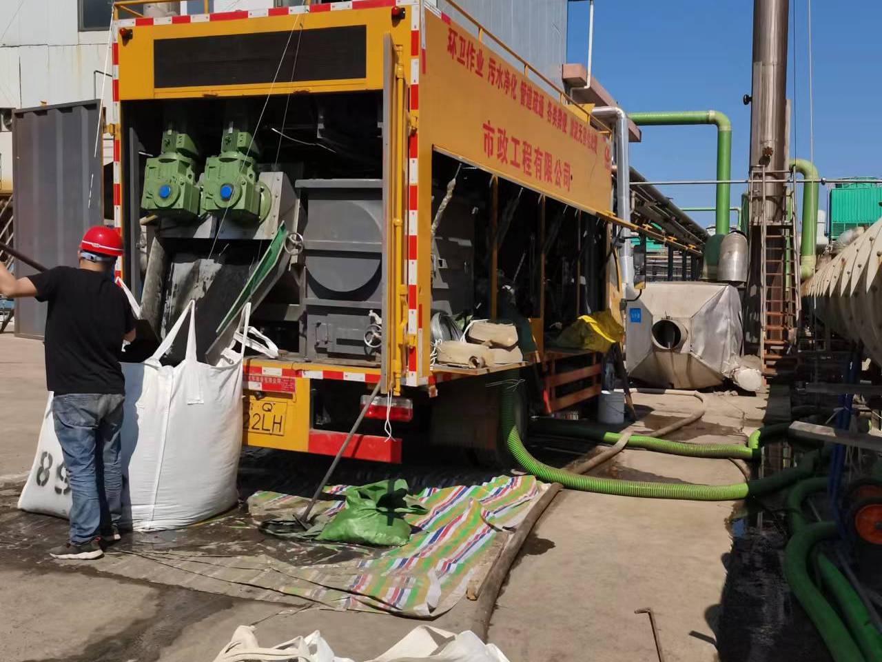 盐津淤泥压干处理